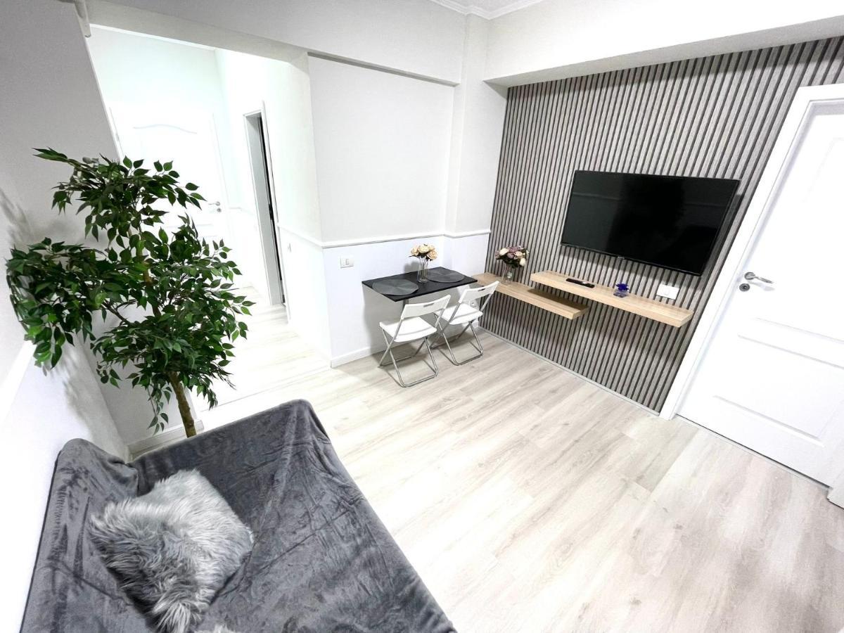 Baneasa Luxury Apartaments Bucharest Exterior photo