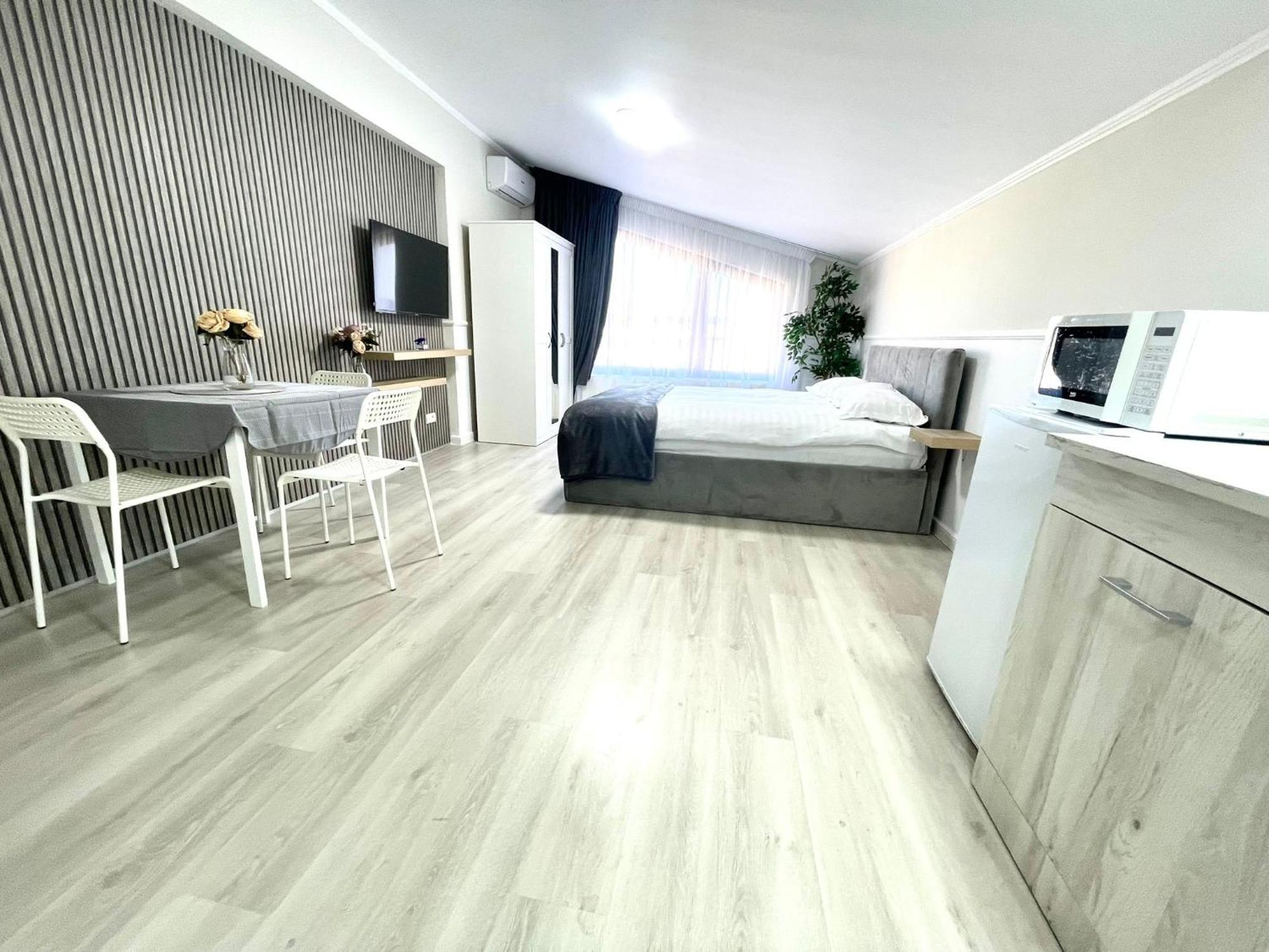 Baneasa Luxury Apartaments Bucharest Exterior photo